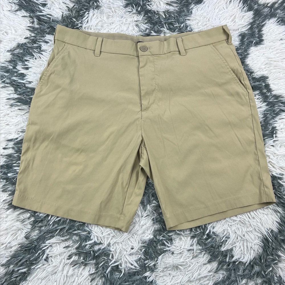 Tommy Hilfiger Men's Beige Chino Stretch Shorts Size 38